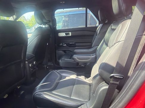 Used 2021 Ford Explorer ST w/ Equipment Group 401A AWD/4WD image 9