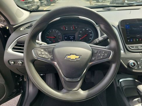 Used 2023 Chevrolet Malibu LT FWD image 23