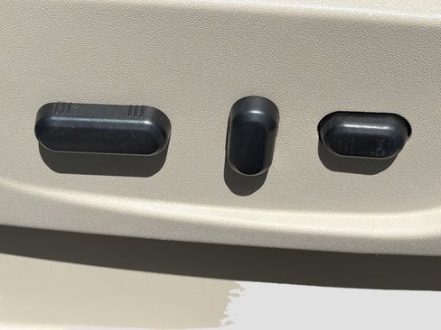 Used 2016 Ford Escape SE image 23