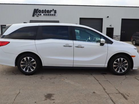 Used 2023 Honda Odyssey EX-L image 9
