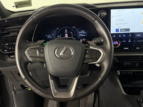 Used 2025 Lexus TX 550h AWD Plug-In Hybrid w/ Technology Package image 15