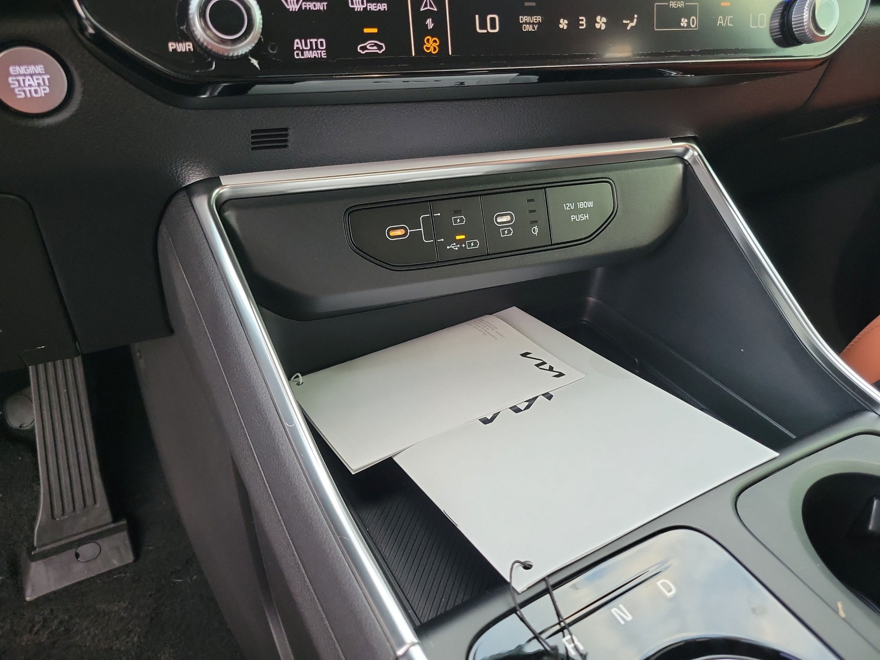 New 2027 Kia Carnival SX w/ Dark Edition Package FWD image 23