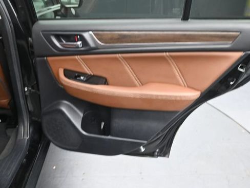 Used 2019 Subaru Outback 2.5i Touring w/ Popular Package #3A AWD/4WD image 30