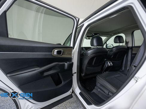 Used 2021 Kia Sorento EX w/ EX AWD X-Line Package image 27
