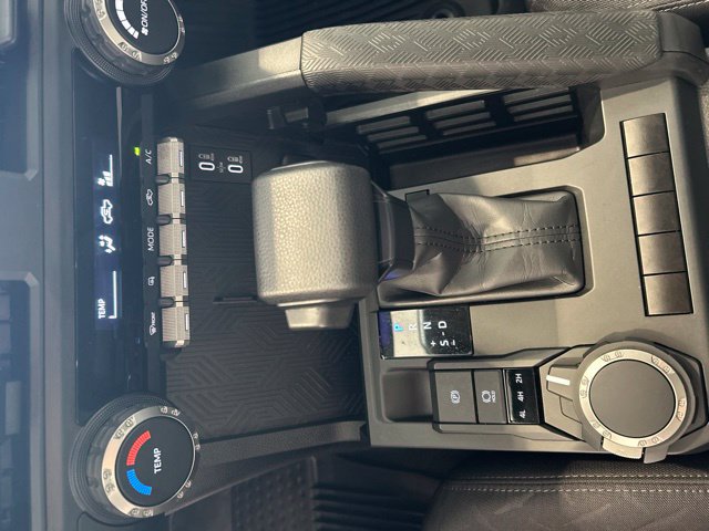 Used 2024 Toyota Tacoma SR AWD/4WD image 16