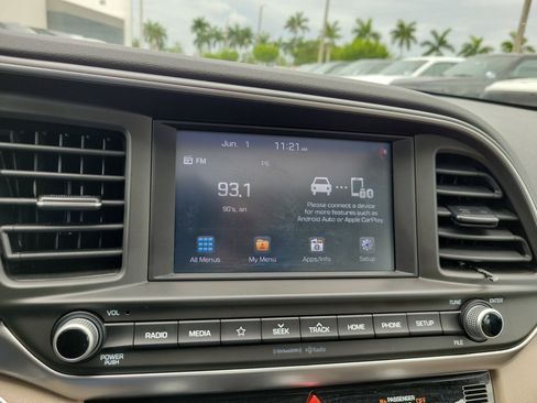 Used 2020 Hyundai Elantra Value Edition w/ Cargo Package (C1) FWD image 23