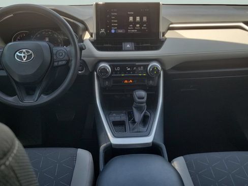 Certified 2023 Toyota RAV4 XLE FWD image 17