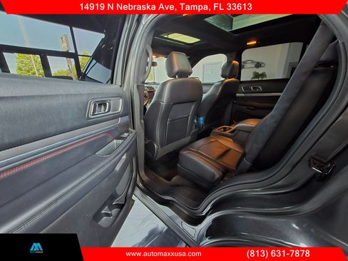 Used 2017 Ford Explorer Sport w/ Equipment Group 401A AWD/4WD image 37