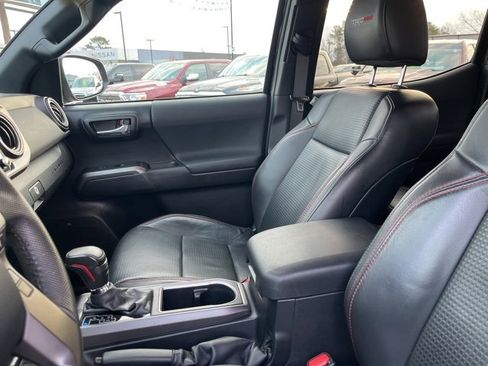 Used 2020 Toyota Tacoma TRD Pro image 10