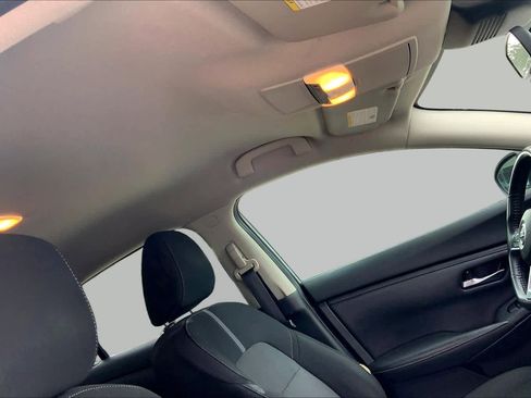Used 2022 Nissan Sentra SV FWD image 14