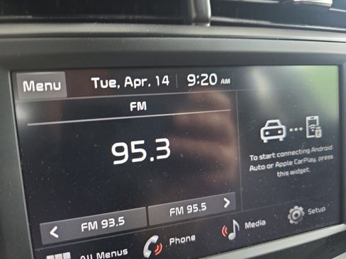 Certified 2025 Kia Soul LX image 12