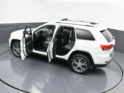 Used 2019 Jeep Grand Cherokee Limited image 42