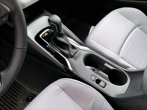 New 2026 Toyota Corolla SE image 7