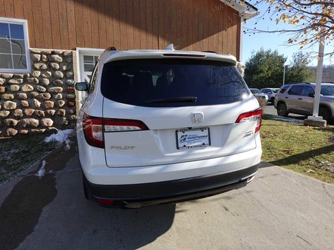 Certified 2022 Honda Pilot Sport image 5