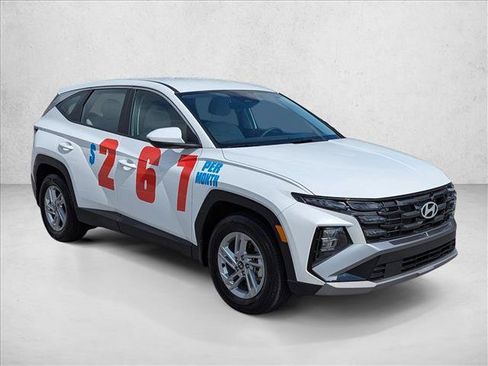 Certified 2026 Hyundai Tucson SE FWD image 3