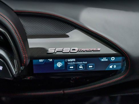 Used 2021 Ferrari SF90 Stradale image 82