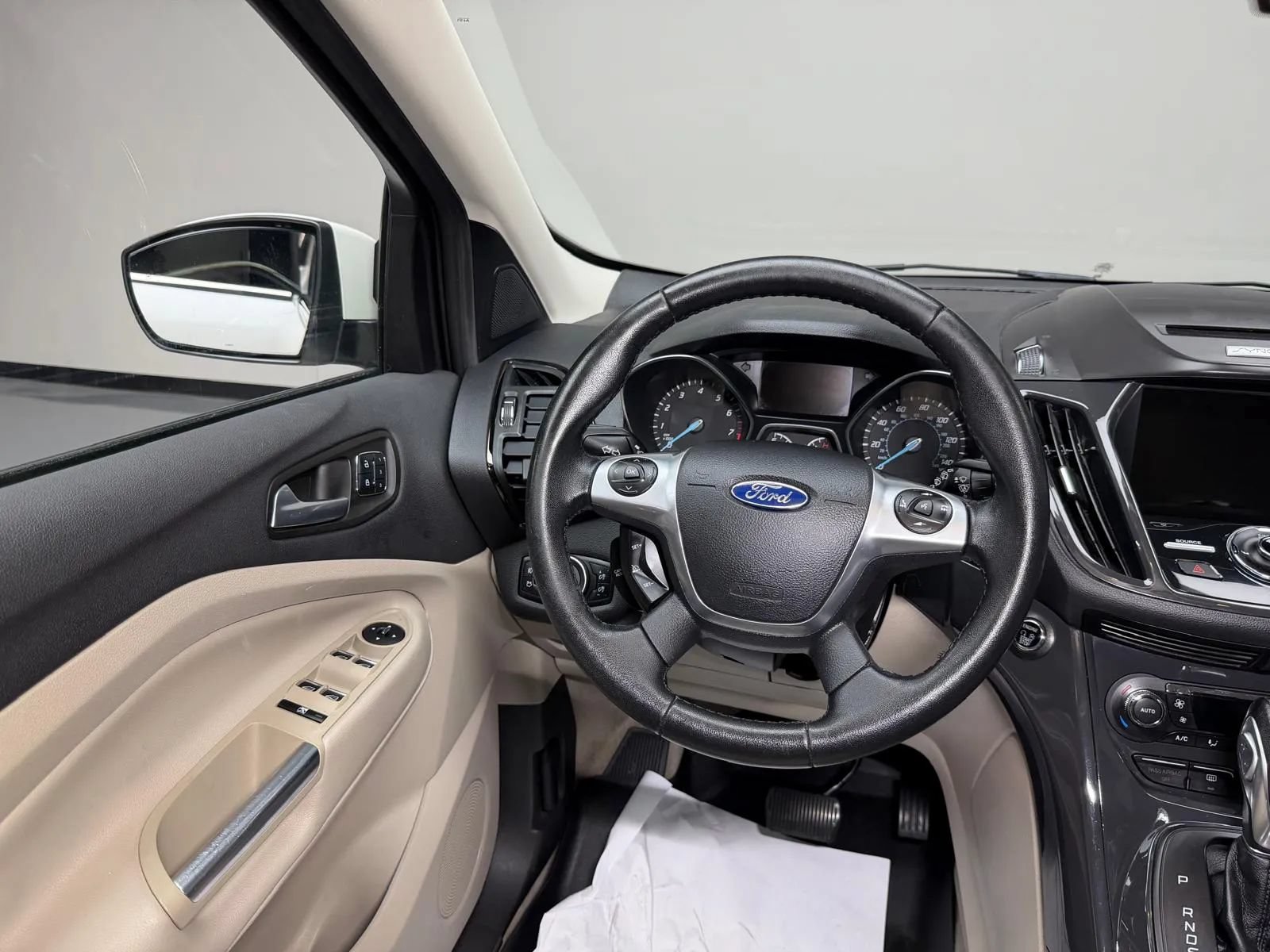 Used 2016 Ford Escape Titanium w/ Equipment Group 301A FWD image 22