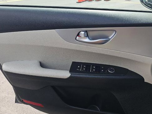 Used 2023 Kia Forte LXS FWD image 13