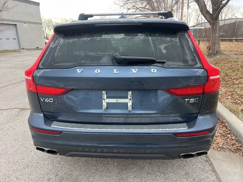 Used 2022 Volvo V60 T5 Cross Country w/ Climate Package image 6