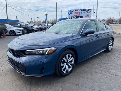 Used 2025 Honda Civic LX image 6