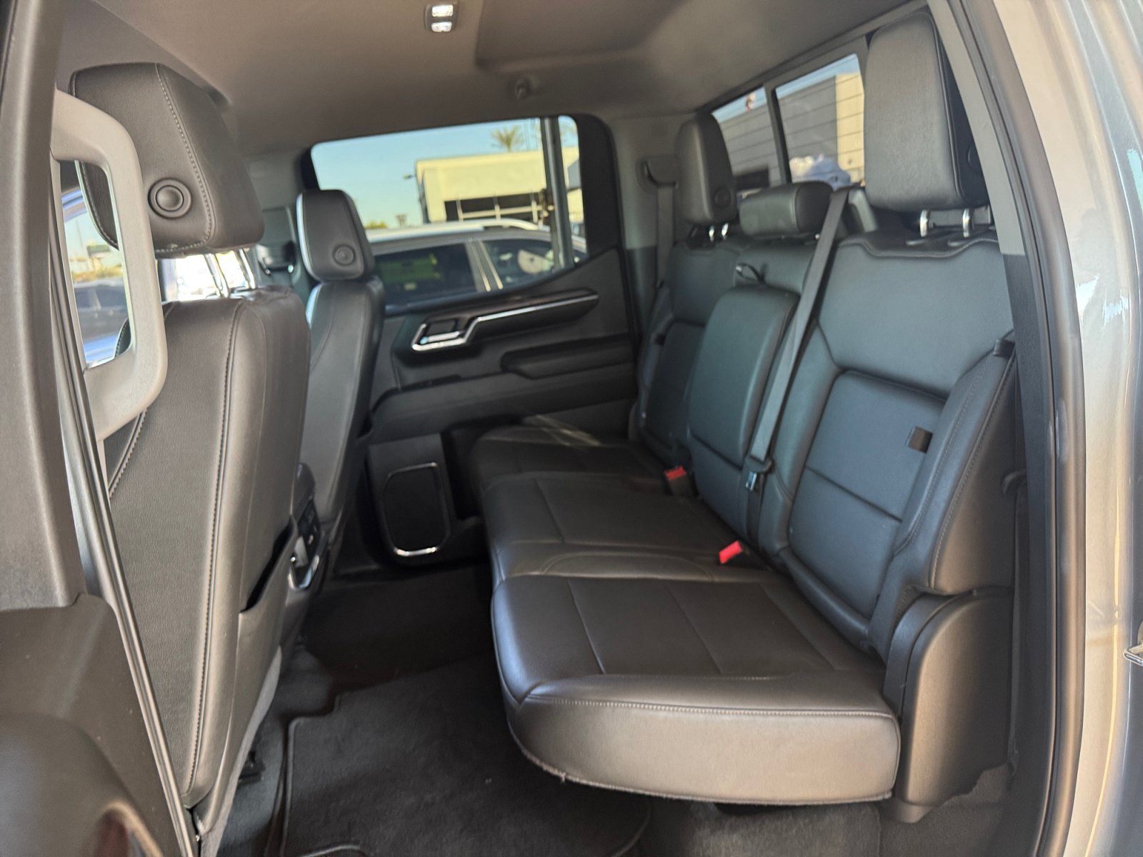 Used 2024 GMC Sierra 1500 SLT w/ SLT Premium Plus Package AWD/4WD image 26