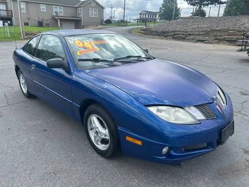 Used 2004 Pontiac Sunfire Coupe w/ 1SB Preferred Equipment Group FWD image 4
