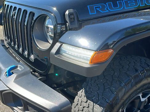 Used 2022 Jeep Wrangler Unlimited Rubicon 4xe w/ Cold Weather Group AWD/4WD image 4