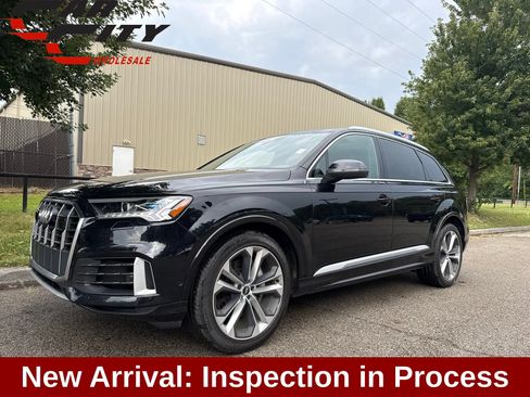 Used 2021 Audi Q7 3.0T Prestige w/ Prestige Package AWD/4WD image 1