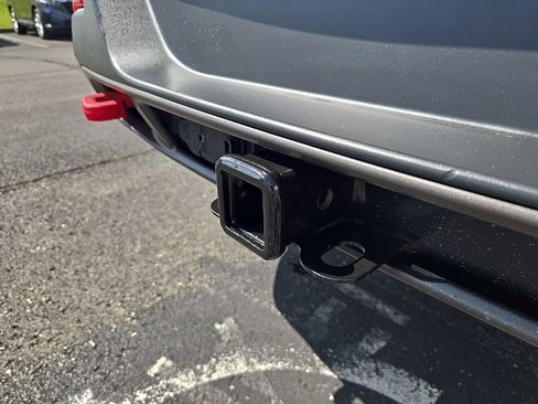 Used 2017 Jeep Cherokee Trailhawk w/ Comfort/Convenience Group AWD/4WD image 14