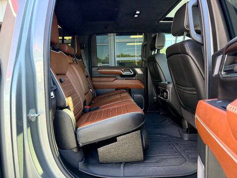 Used 2024 GMC Sierra 3500 Denali Ultimate image 41