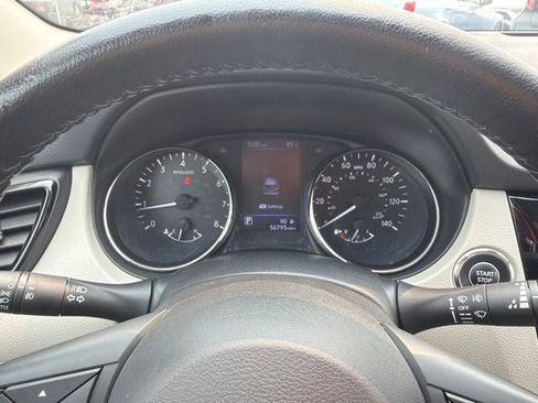 Used 2020 Nissan Rogue Sport SV w/ All-Weather Package AWD/4WD image 28