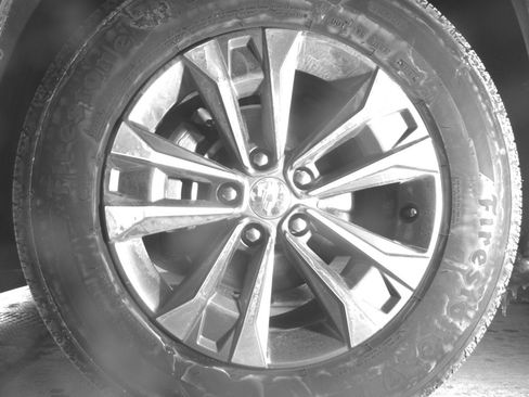 Used 2025 Chevrolet Equinox LT FWD image 12