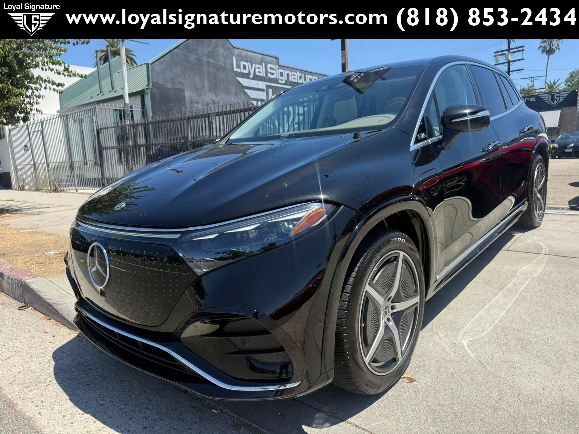 Used 2023 Mercedes-Benz EQS 580 4MATIC SUV image 3