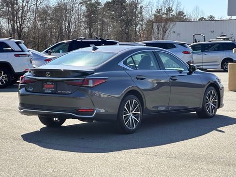 Used 2023 Lexus ES 250 w/ Premium Package image 8