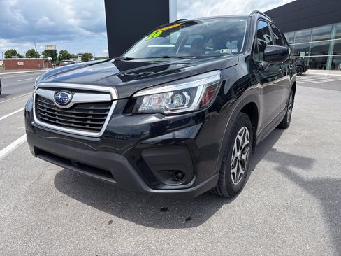 Used 2020 Subaru Forester Premium AWD/4WD image 15