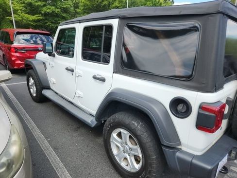Used 2018 Jeep Wrangler Unlimited Sport S AWD/4WD image 13