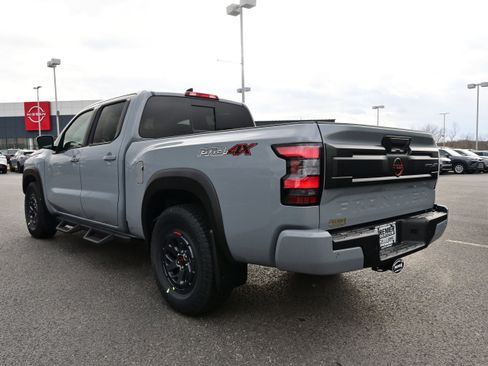 New 2026 Nissan Frontier PRO-4X w/ Pro-4x Convenience Package image 7