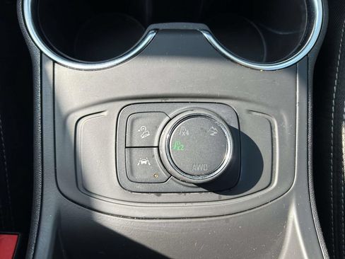 Used 2024 GMC Terrain SLE AWD/4WD image 21