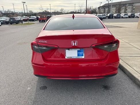 Certified 2024 Honda Civic EX image 3