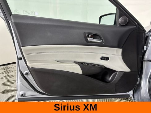 Used 2022 Acura ILX w/ Premium Package FWD image 10