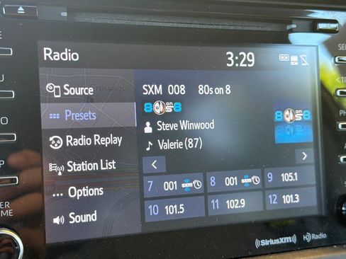 Certified 2018 Toyota Sienna XLE w/ XLE Navigation Package FWD image 23