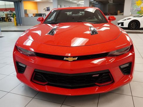Used 2017 Chevrolet Camaro SS RWD image 14