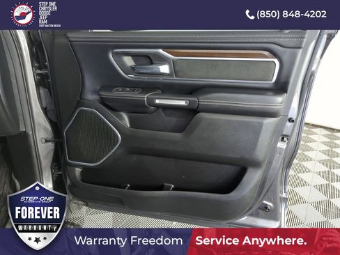 Used 2022 RAM 1500 Laramie AWD/4WD image 32
