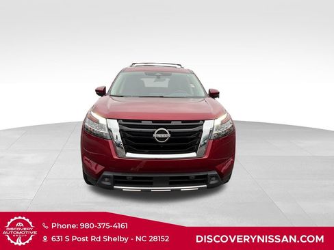 Certified 2023 Nissan Pathfinder Platinum AWD/4WD image 4