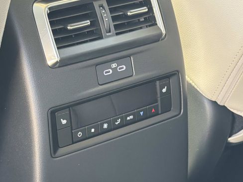 New 2026 MAZDA CX-90 Plug-In Hybrid w/Premium Sport AWD/4WD image 23