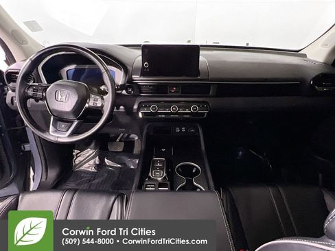 Used 2023 Honda Pilot Elite image 7