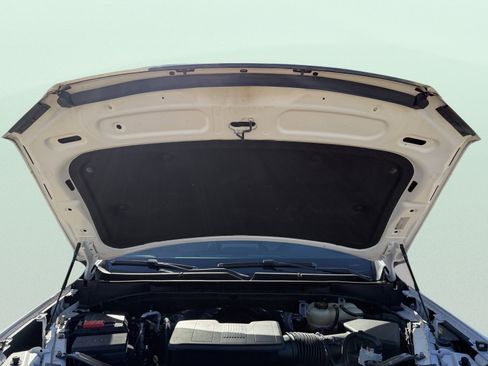 Used 2022 GMC Yukon XL SLT w/ SLT Luxury Package image 44