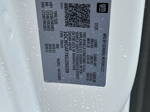 New 2025 Chevrolet Express 2500 w/ Driver Convenience Package image 26