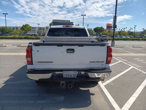 Used 2005 Chevrolet Silverado 1500 LS w/ Light Duty Power Package RWD image 7
