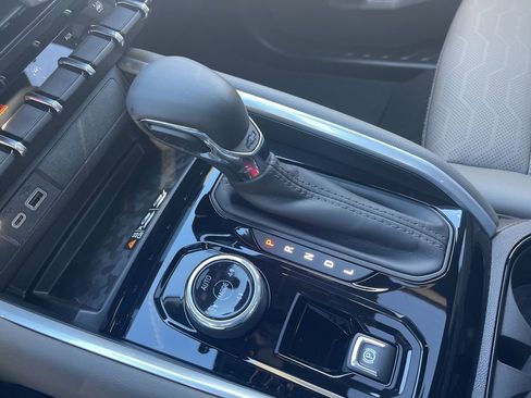 New 2026 Chevrolet Colorado ZR2 w/ Technology Package image 22